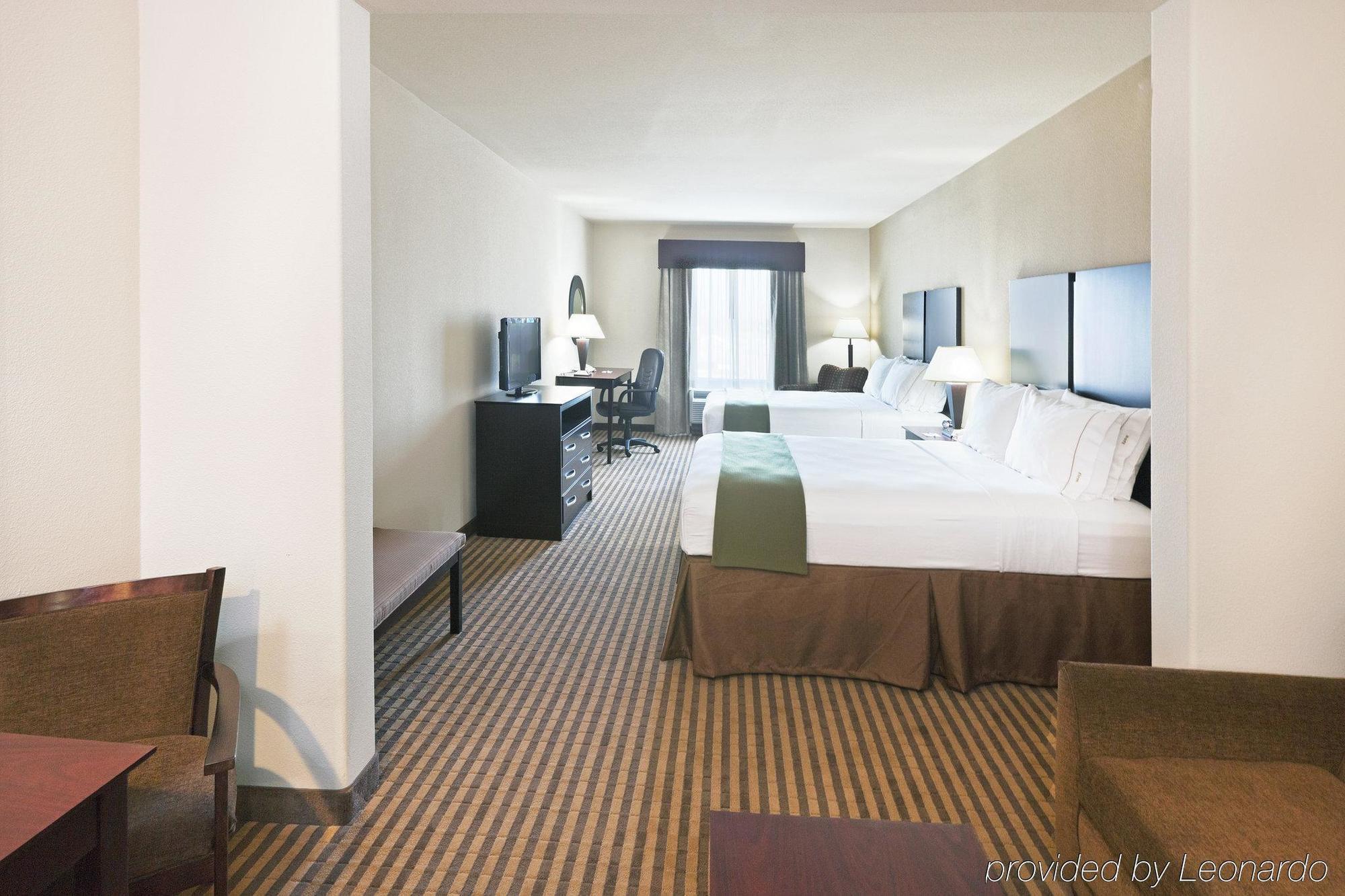 Holiday Inn Express & Suites Brady By Ihg Bilik gambar
